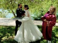 Manavgat'ta nikahlar açık alanda kıyılıyor