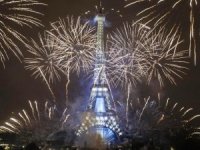 Eyfel Kulesi, uzun süre kapalı kaldıktan sonra yeniden açıldı