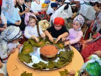 Minikler sıra gecesi ile Yerli Malı Haftası'nı kutladı