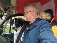 İsviçreli gezgin köpeği Rubi'yle karavanla tatilin keyfini çıkarıyor