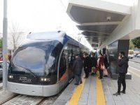 Antalya'da tramvayla iki ay içinde 892 bin kişi taşıdı