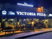 İsveç’in ünlü “ince ve çıtır’ pizzası Bodrum Tan Victoria Pizza’da