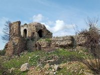 Osmanlı'dan kalma üstü hamam altı zindan yapı yıkılmak üzere