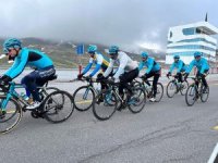 Erciyes’te kampa ilk bisiklet takımı Kazakistan’dan geldi