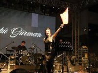 Alanyalılar Gençlik Bayramı'nı Öykü Gürkan konseriyle kutladı