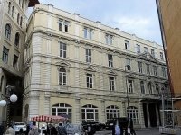 Vakıflara Ait Binayı 1 Milyon Liraya Kiraya Verdi