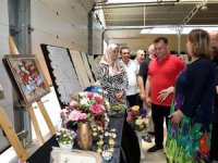 Kadın kursiyerlerin el emeği göz nuru eserleri görücüye çıktı