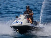 Antalya'da deniz polisi, jet-ski ile hayat kurtaracak