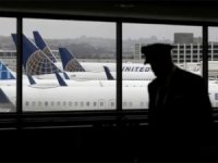 United Airlines, pilotlara yüzde 5 zam yaptı