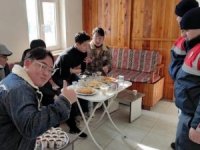 Bolu’da Güney Koreli turistler karda mahsur kaldı
