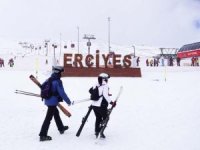 Erciyes'te baharda kayak heyecanı