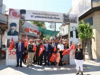 Urlalılar 97 yıldır Atatürk’ü bağrına basıyor
