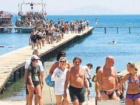 Muğla 2 milyon turiste koşuyor