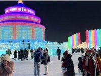 Çin'in 'buz şehri' Harbin, yılbaşı tatilinde rekor turist çekti