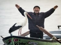 "İyi bayramlar Yaren, sana bayram şekeri"