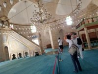 400 yıllık Tekeli Mehmet Paşa Cami turistleri hayran bırakıyor