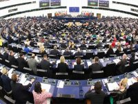 AP'den Türkiye'ye çağrı: 'Vize serbestisi için adım atın'