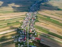 Eşi benzeri bulunmayan köy turist akınına uğruyor