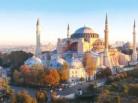Ayasofya’da ana kubbeye tarihi restorasyon başlıyor