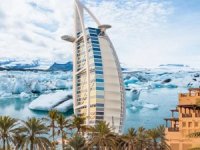Buzullar testereyle kesiliyor, Dubai’ye 100 dolara satılıyor