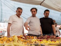 Turistik pazarlar ilçe ekonomisine çok büyük katkı sağlıyor