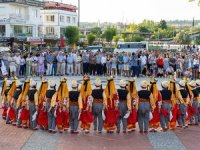 Minikler Halk Oyunları Şampiyonası'nda yarışıyor
