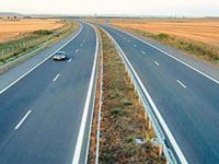 Ankara-İzmir 4,5 saate iniyor