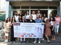 7 ülkeden 16 Erasmus öğrencisi Kemer'e geldi