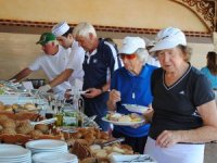 Side'nin sonbaharda gözde turistleri yaşlı Almanlar oldu