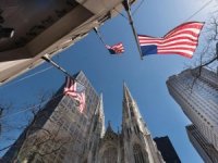 Avrupalılar ve Asyalılar ABD'ye sırt çeviriyor