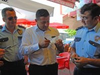 Turizmci esnafı sahte para konusunda bilgilendirildi