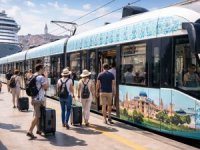 Galataport'a gelen turistlere özel tramvay
