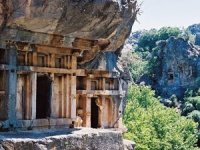 Kaya Mezarlarını yılda 600 bin turist ziyaret ediyor