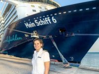 Kira Schikorr, Mein Schiff'in ilk kadın kaptanı oldu