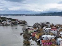 Uluabat Gölü’nün suyu ‘Küçük Venedik’teki evlere dayandı
