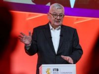 Değişen zamanlar turizmi zorluyor.