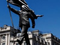 Banksy'den Londra'nın merkezinde yeni heykel