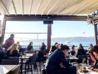 Çengelköy'deki Tarihi Çınaraltı Çay Bahçesi'ne 'süt' cezası!