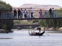 Kapadokya’da gondol turları keyfi yaşanıyor