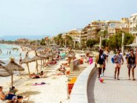 Pitiusas Adaları, Fransız, İtalyan ve Alman turistlerini kaybediyor.