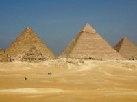 Keops Piramidi'nin ortasındaki sır