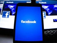 Facebook'ta telefon görüşmesi