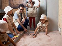 Minik arkeologlar müzede