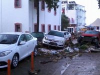 Bodrum'u sel aldı götürdü