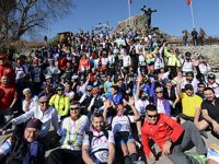 Frig Vadisi bisikletle keşfediliyor