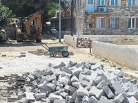 Yeni Foçada turizm yerle bir