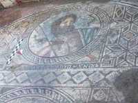 Poseidon mozayiği bulundu