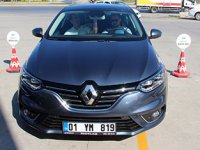Yeni Megane Sedan, test sürüşte