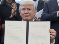 Trump'ın seyahat yasağına 'durdurma'