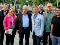 Yunan turizmciler iftarda ağırlandı